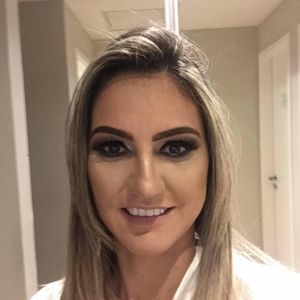 Meet your Posher, Aline